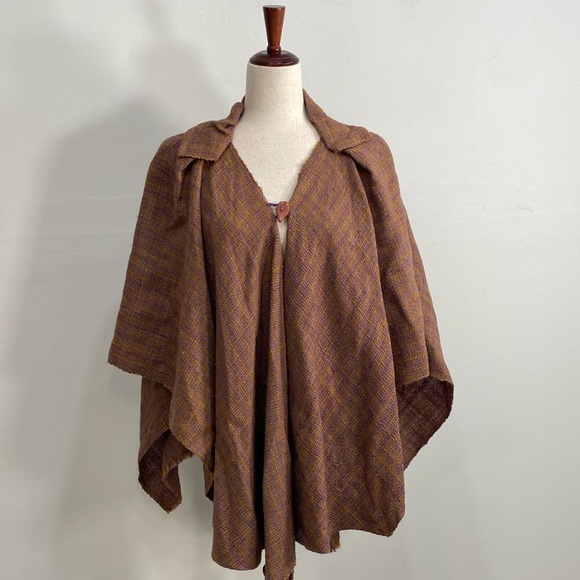 None Sweaters - Bohemian Knit Poncho Cape Pleated Art to Wear Lagenlook One Size